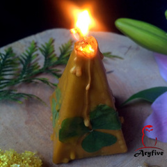 Свеча-ритуал «Золотой клевер»