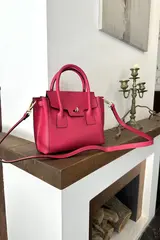 Женская форматная сумка из натуральной толстой кожи цвета фуксия