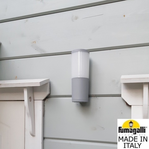 Уличный настенный светильник Fumagalli AMELIA DR2.570.000.LYF1R