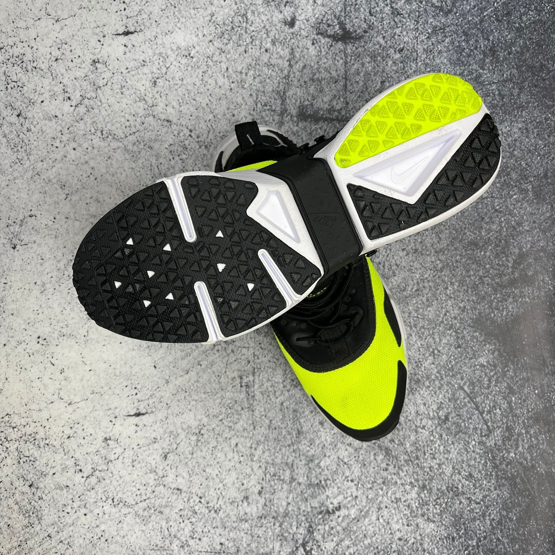 Nike huarache drift noir on sale
