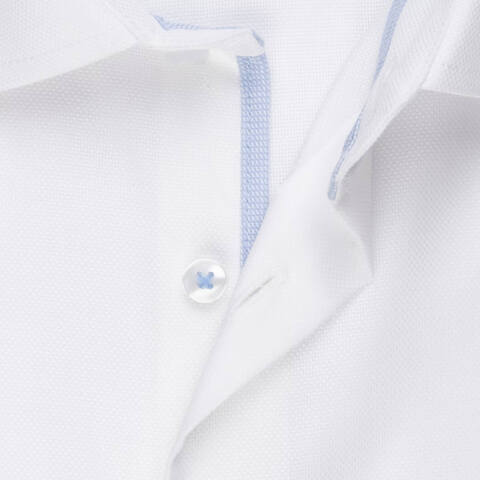 Сорочка мужская Seidensticker Shaped Fit 01.253730-01 белая из лёгкой фактурной ткани