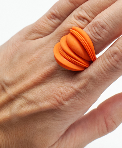 Кольцо оранжевое