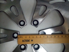 Передний тормозной диск на Suzuki VS700 / VS750 / VS800 / VS1400 / 86 - 09 г.в.