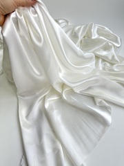 Вискозный атлас, Молочный