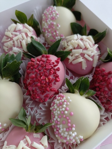 Клубника в шоколаде 