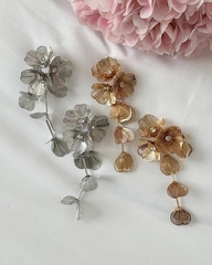 sergi-zara-dlinnye-s-podveskami-cvety