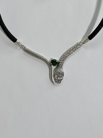 Кобра (серебряное колье)