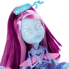 Киеми Хаунтерли. Призрачно