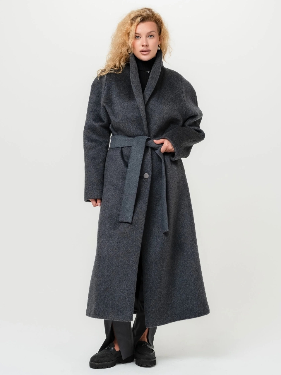 Пальто серое удлиненное