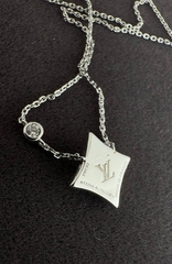 kole-lv-blossom-kvadrat-s-perlamutrom-white-rose-vgold