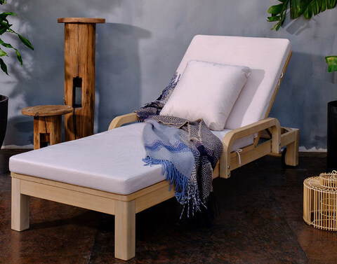 Шезлонг из акации Joygarden РИМИНИ, натуральный тик, ваниль