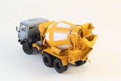 KAMAZ-5511 SB-92 Concrete mixer truck 1:43 AVD Models