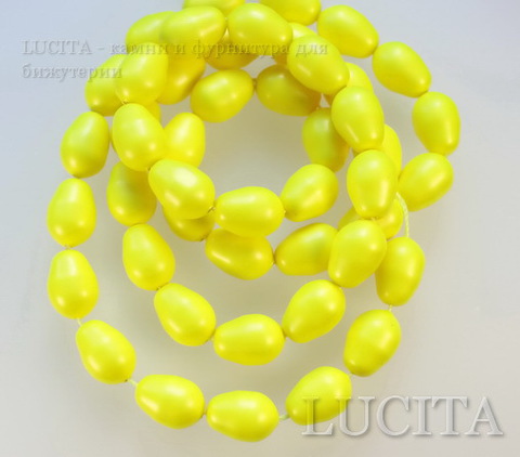 5821 Хрустальный жемчуг Сваровски Crystal Neon Yellow грушевидный 11х8 мм