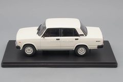 VAZ-2105 Zhiguli Lada white 1:24 Legendary Soviet cars Hachette #57