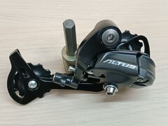 Переключатель на велосипед Shimano Altus RD-M370 (задний) z020