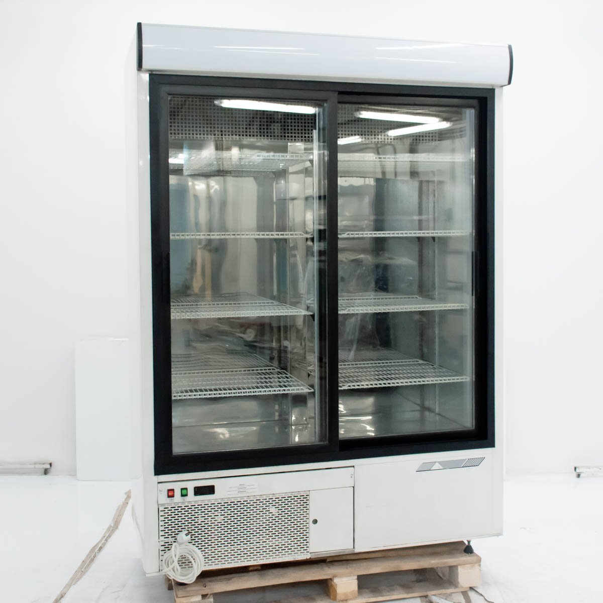 Шкаф холодильный интер 400