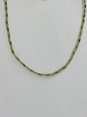 Хризолит (колье из натуральных камней)