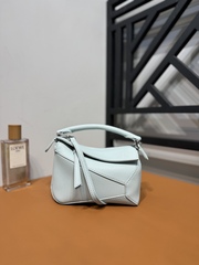 Loewe Puzzle 18 cm