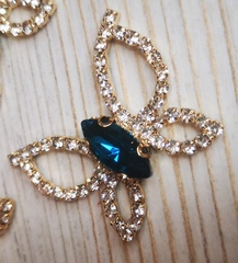 Стразы на цапах пришивные. Кабошон бабочка. В ассортименте