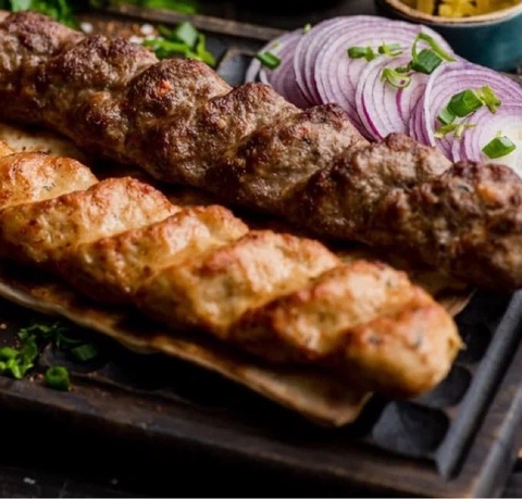 Люля-кебаб из баранины с сыром