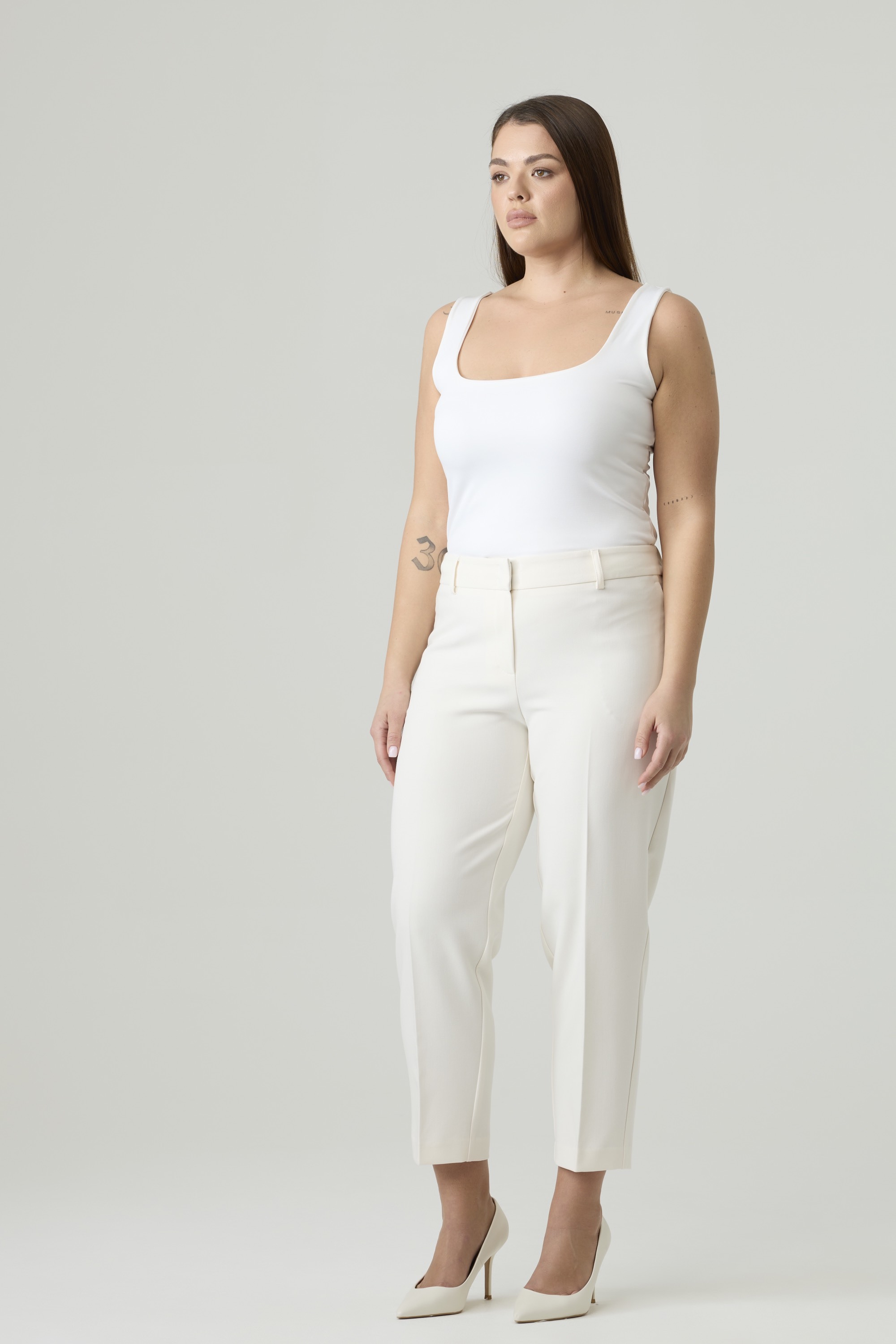 Брюки классические укороченные, молочный