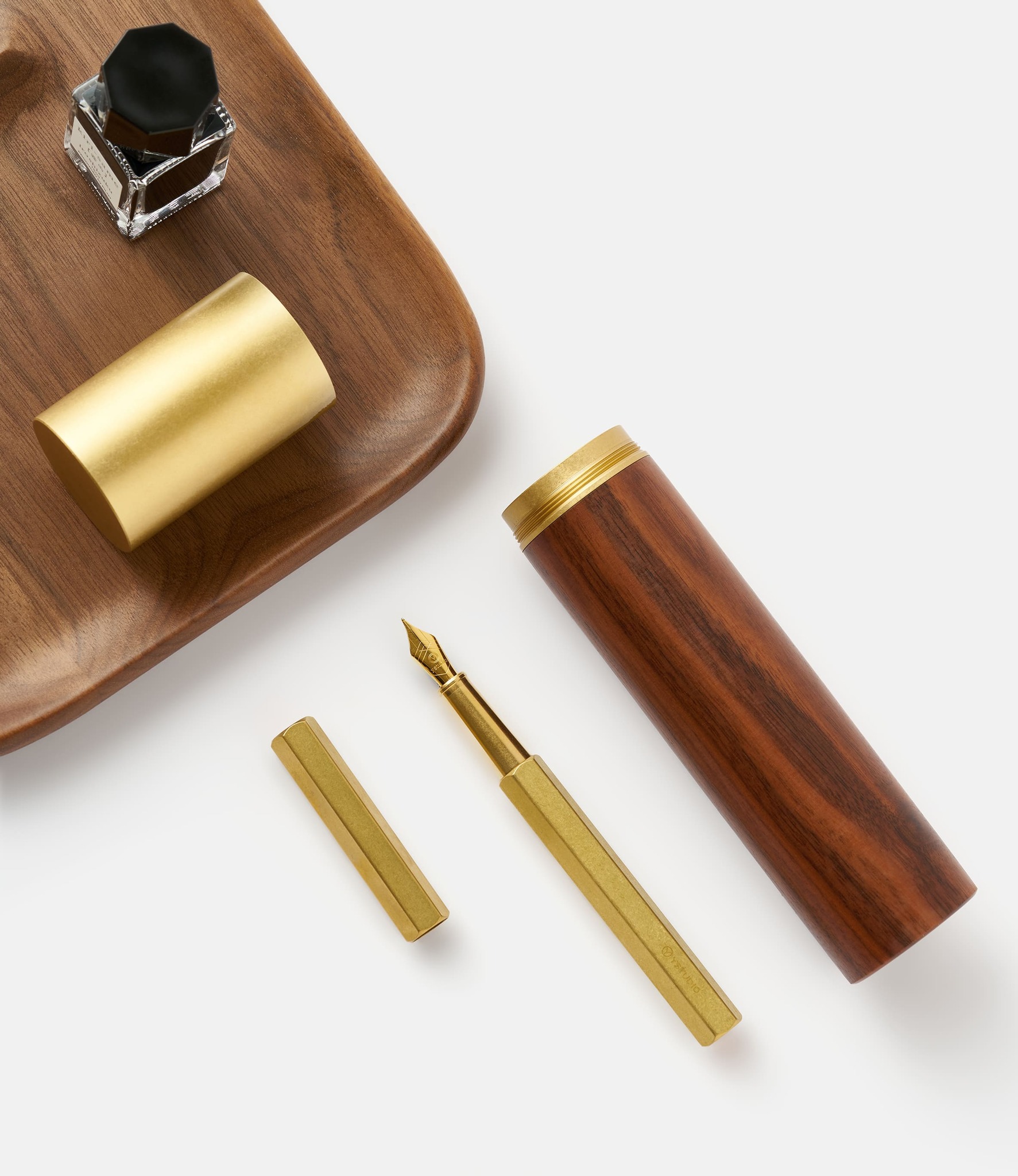 Ystudio Classic Revolve Fountain Pen Brass — перьевая ручка из латуни