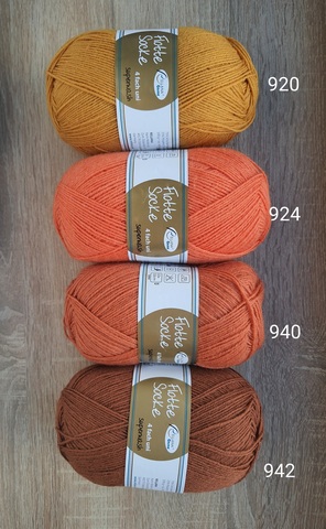 Rellana Flotte Socke Uni 100 гр (942)