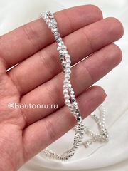 Двойное колье с жемчугом и металлическими бусинами