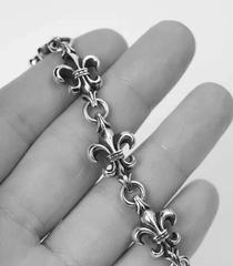 braslet-liliya-iz-chernenogo-serebra-925-proby-v-stilistike-chrome-hearts