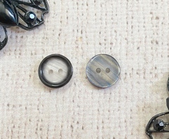 Пуговицы, d 1,8 см