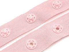 Кнопки пластиковые на ленте d 0,9 см, шаг 1,8 см, ш. 1,8 см