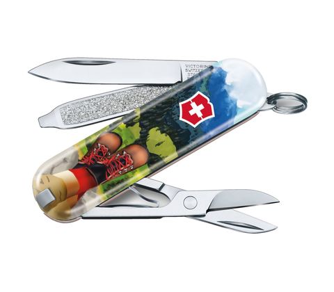 Складной нож-брелок Victorinox Classic Limited Edition 2020 I Love Hiking (0.6223.L2002) - Wenger-Victorinox.Ru