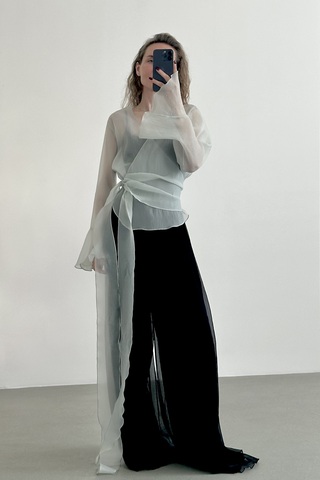 Блуза c лентами на запах, яблочная пастила