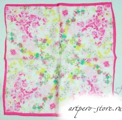 Квадратный платок, атлас (100% шёлк) (розовые цветы)