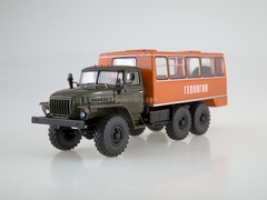 Ural-4320 NEFAZ-42112 shift work bus khaki-orange 1:43 Start Scale Models (SSM)