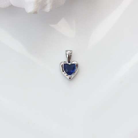 Подвеска Сердце с синим фианитом, 12*8 мм, родий, П308