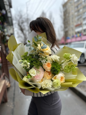 Авторский букет цветов "Сандерси"/Цветы луны
