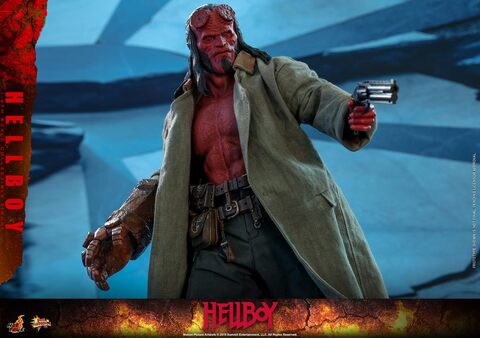 Фигурка Коллекционная Хэллбой масштаб 1/6 Hot Toys