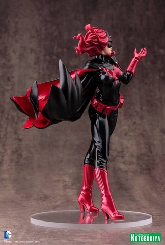 DC Bishoujo Batwoman Statue