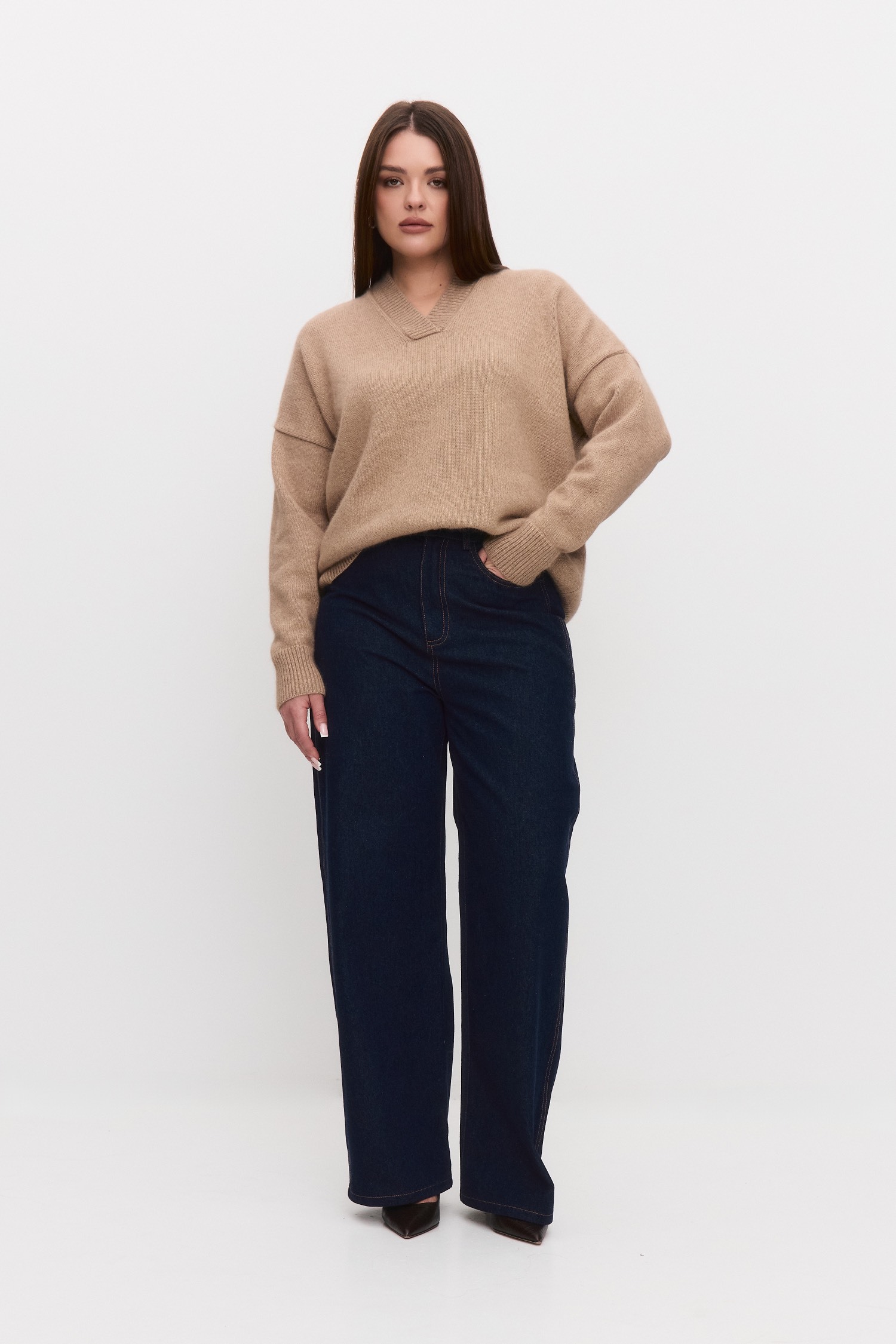 Джемпер вязаный из премиальной шерсти, бежевый