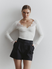 Лонгслив `Муза`, цвет белый