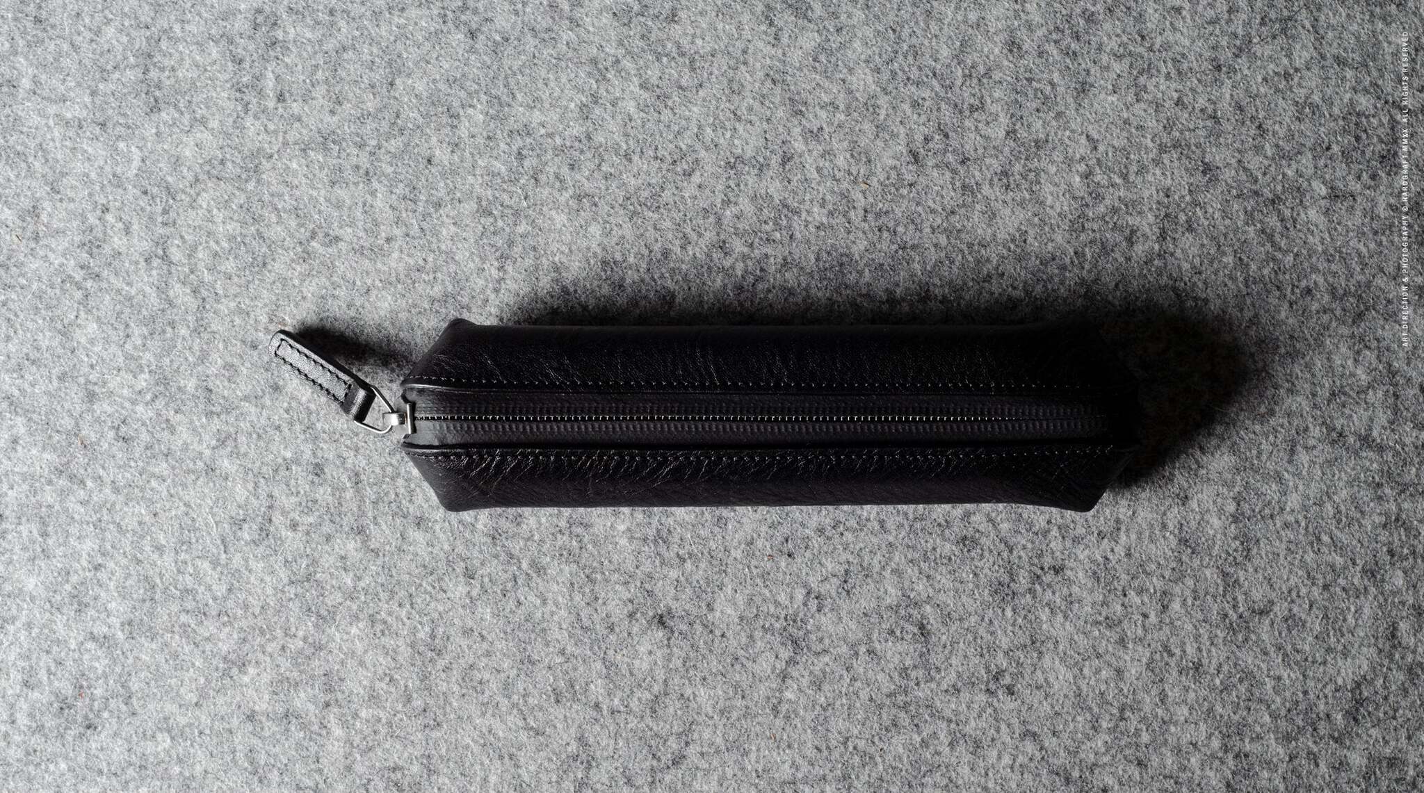 Hard Graft Fat Stick Pencil Case Coal — пенал из кожи