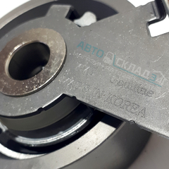 РОЛИК РЕМНЯ ГРМ НАТЯЖНОЙ TUCSON JM 05.06-, CEED ED,  CERATO LD, SРОRTAGE KM (2.0 BETA) DOMO