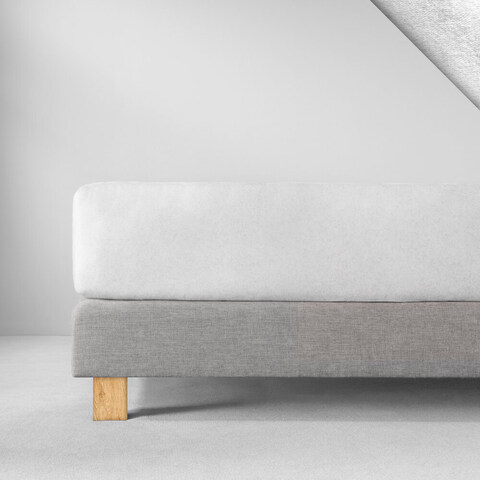 Велюровая простыня на резинке 150x200 Estella 100 weiss белая