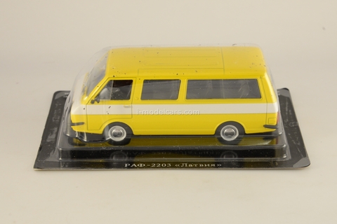 Minibus Novoexport RAF 2203 – 1/43 – Bleu Pâle (occasion)