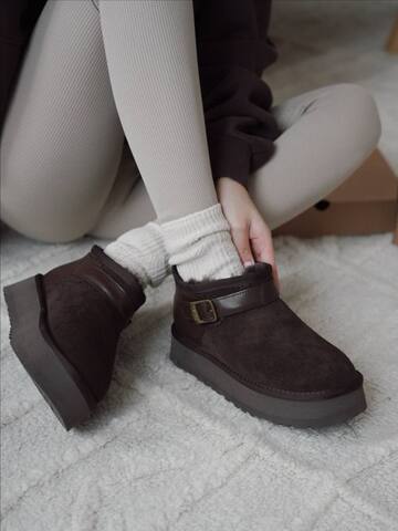 UGG mini