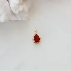Подвеска Капля с красным фианитом, 15*8 мм, позолота, П411