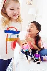 Барби в фиолетовом топе. Безграничные движения