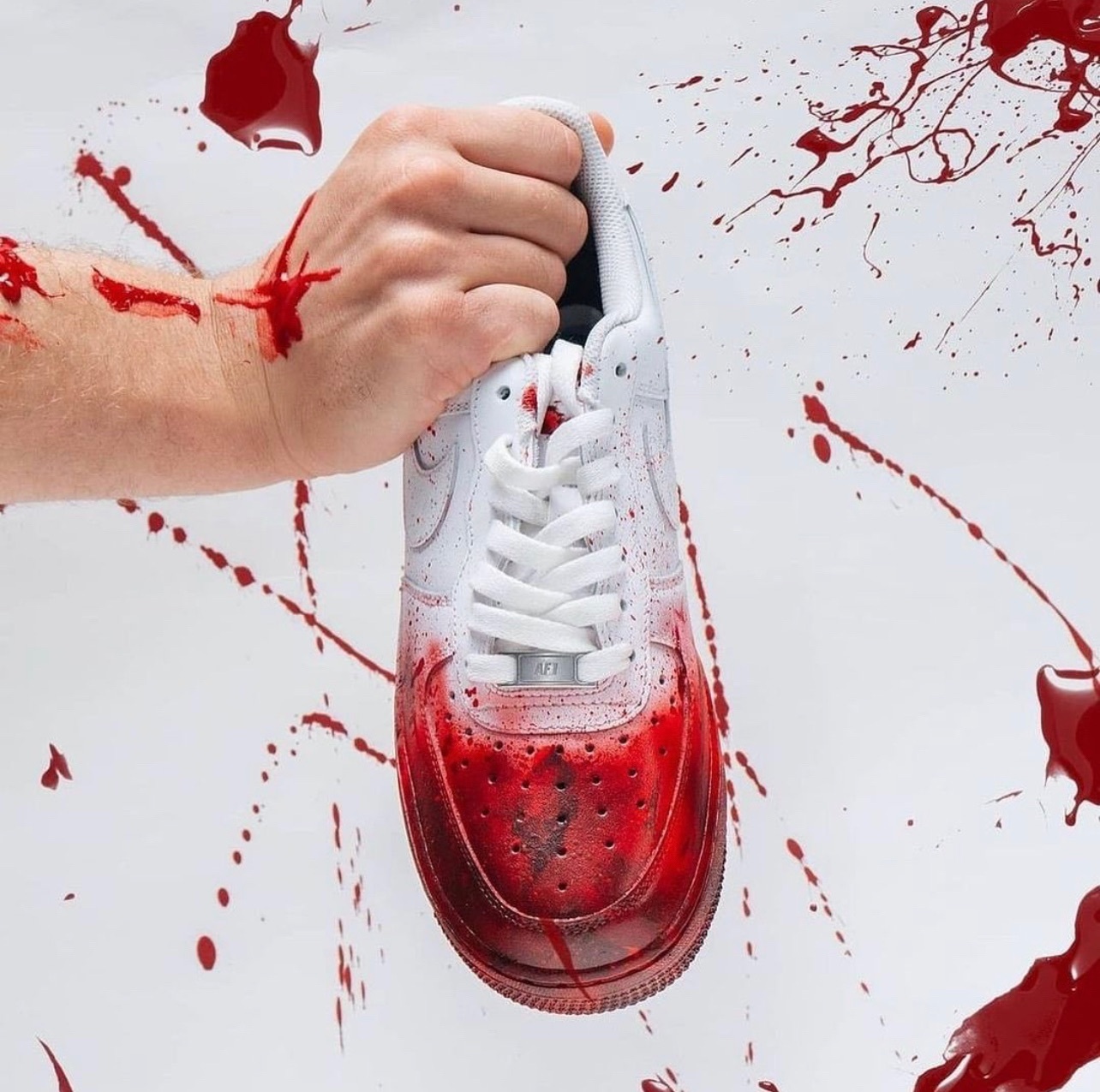 Nike Air Force // Blood