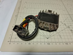Реле регулятор Yamaha  б.у 5пин